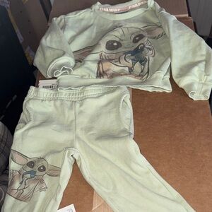 Star Wars Kids sweatsuit - Light Green with Baby Yoda